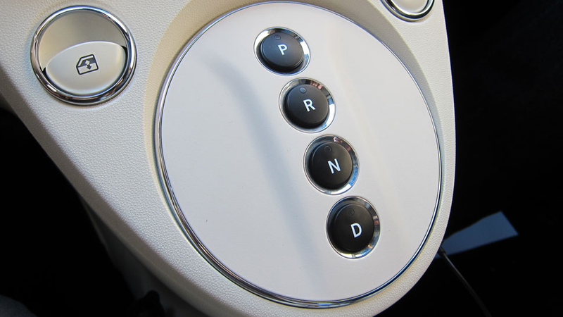 Illustration for article titled Fiat 500e Electric: The Jalopnik Review